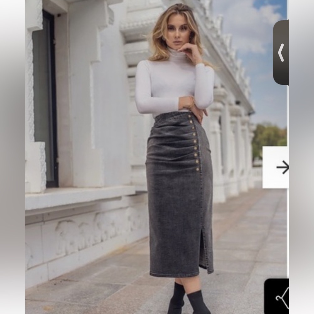 New with tags Ellie Makir maxi denim skirt size S